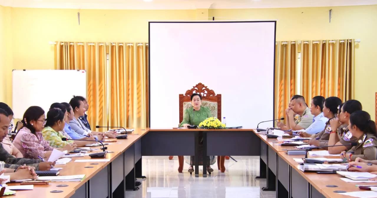 លោកស្រីអភិបាលរងខេត្តកំពង់ចាម អញ្ជើញចូលរួម កិច្ចប្រជុំប្រចាំឆមាសទី១ របស់ក្រុមការងារជនបង្គោលយេនឌ័រ ខេត្តកំពង់ចាម