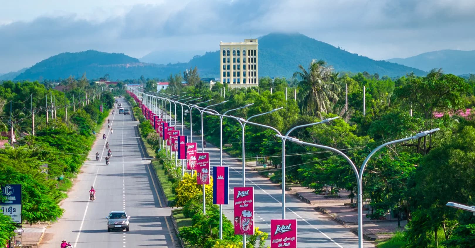 ផ្លូវ​ជាតិ​លេខ៣៣អា(33A) ជាច្រករបៀងសេដ្ឋកិច្ច​ និងលេីកស្ទួយវិស័យទេសចរណ៍