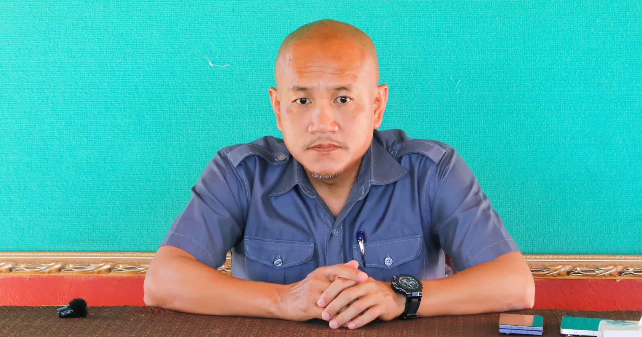លោក​ ហ៊ួរ​ មិថុនា​ អភិបាល​រងខេត្ត​ តំណាង​ ឯកឧត្ដម​បណ្ឌិត​ សោម​ ពិសិដ្ឋ​ អភិបាល​នៃគណ:អភិបាល​ខេត្ត​កែប​ បានដឹកនាំប្រធានមន្ទីរជំនាញពាក់ព័ន្ធ និងអាជ្ញាធរស្រុក អាជ្ញាធរឃុំ និងបងប្អូនប្រជាពលរដ្ឋ ស្រុះស្រួលគ្នា ផ្តិតមេដាយទទួលយកដំណោះស្រាយ ដើម្បីបន្តនិតិវិធីដកប្លង់កម្មសិទ្ធ។