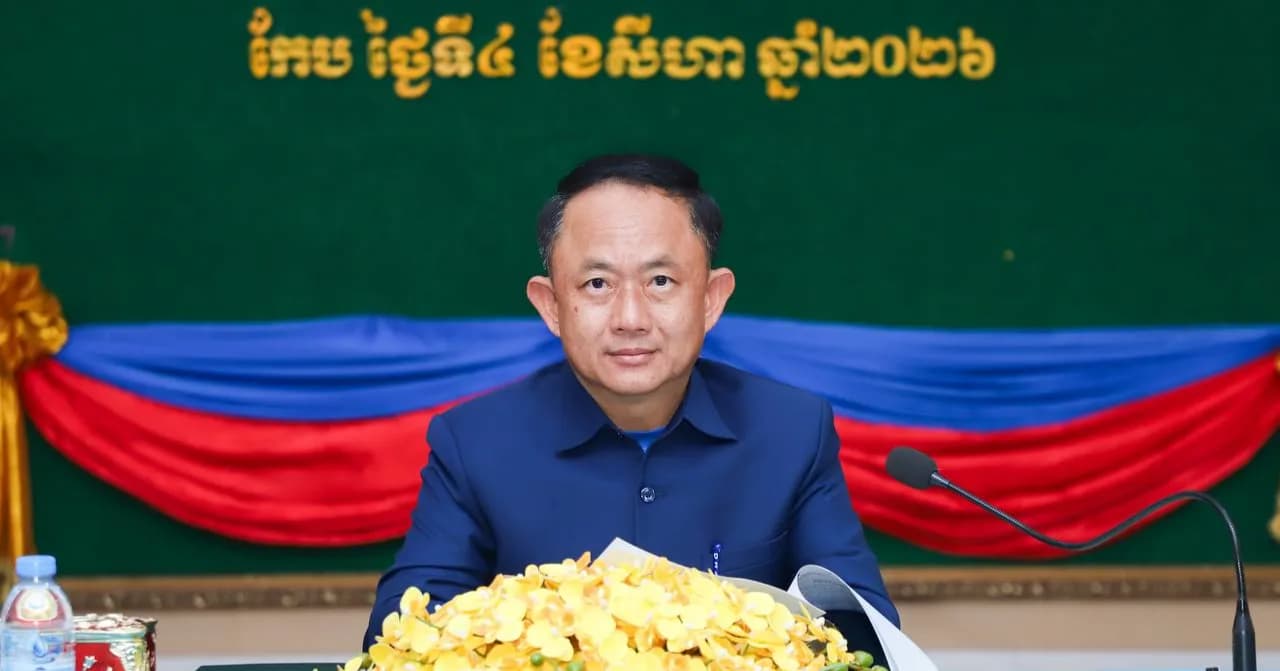 នារសៀល ថ្ងៃអង្គារ ៦រោច ខែទុតិយាសាឍ ឆ្នាំមមី អដ្ឋស័ក ពុទ្ធសករាជ ២៥៧០ ត្រូវនឹងថ្ងៃទី៤ ខែសីហា ឆ្នាំ២០២៦ ខេត្តកែប៖ កិច្ចប្រជុំត្រៀមសហការក្នុងដំណើរការប្រឡងសញ្ញាបត្រ មធ្យមសិក្សាទុតិយភូមិ នាសម័យប្រឡង ១០ សីហា ២០២៦ក្រោមអធិបតីភាពលោក អុឹម បញ្ញារិទ្ធិ អភិបាលរង នៃគណៈអភិបាលខេត្តកែប នៅសាលប្រជុំតូចសាលាខេត្ត ។