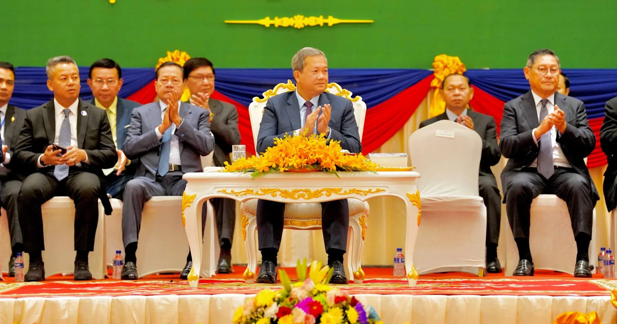 ឯកឧត្តមបណ្ឌិត សោម ពិសិដ្ឋ អភិបាលនៃគណៈអភិបាលខេត្តកែប អញ្ជើញចូលរួមពិធីសំណេះសំណាលជាមួយសិស្សនិទ្ទេស A នៃការប្រឡងសញ្ញាបត្រមធ្យមសិក្សាទុតិយភូមិ និងការប្រឡងសញ្ញាបត្របច្ចេកទេស និងវិជ្ជាជីវៈកម្រិត៣