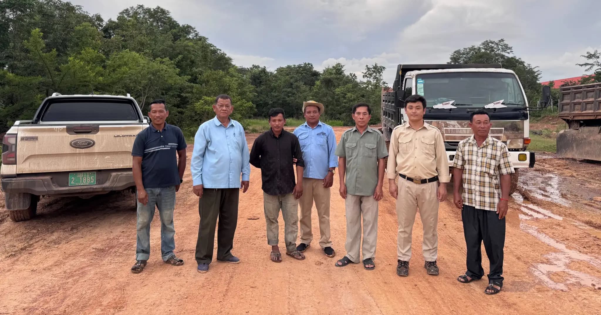 មន្ទីររ៉ែ និងថាមពលខេត្តបាត់ដំបង សហការជាមួយរដ្ឋបាលស្រុក ចុះត្រួតពិនិត្យការដ្ឋានអាចម៍ដីនៅស្រុករតនមណ្ឌល និងដាក់បទបញ្ជាតឹងរ៉ឹងឱ្យម្ចាស់អាជីវកម្មបំពេញកាតព្វកិច្ចសួយសារ និងថែរក្សាបរិស្ថានផ្លូវថ្នល់